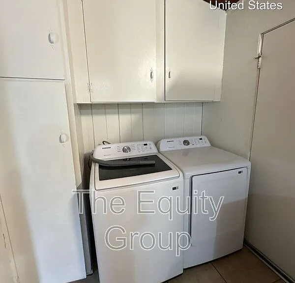 922 W Goshen Ave #A — Photo 4