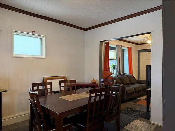 3rd image of 344 Cottage St
