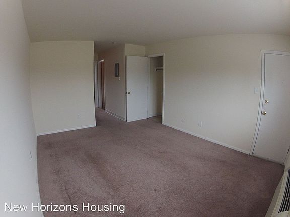 5th image of 525 E Town St APT D5