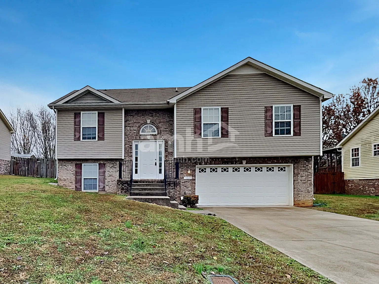 4 bed, 3.0 bath, 2074 sqft, $2,005 — Photo 1