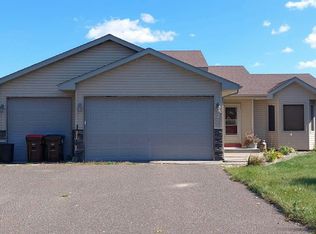805 Pond View Ct, Braham, MN 55006