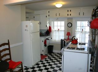 905 Washington St #2R, Holliston, MA 01746