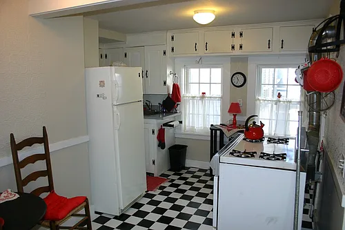 905 Washington St #2R Photo 1