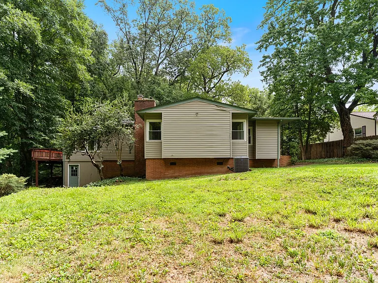 2206 N Taft St — Photo 39