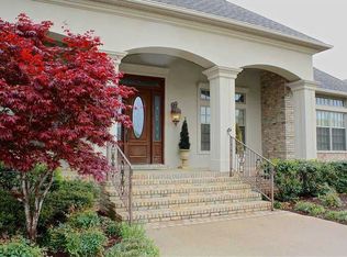 1581 E Brighton Pl, Fayetteville, AR 72703