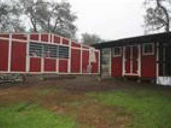 Farm-style buildings