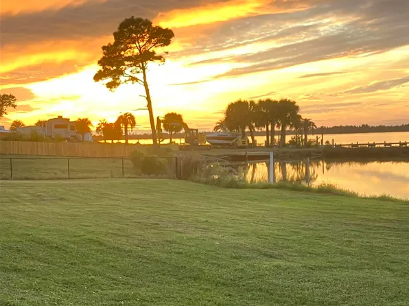 237 Blackshear Dr, Panama City, FL 32404