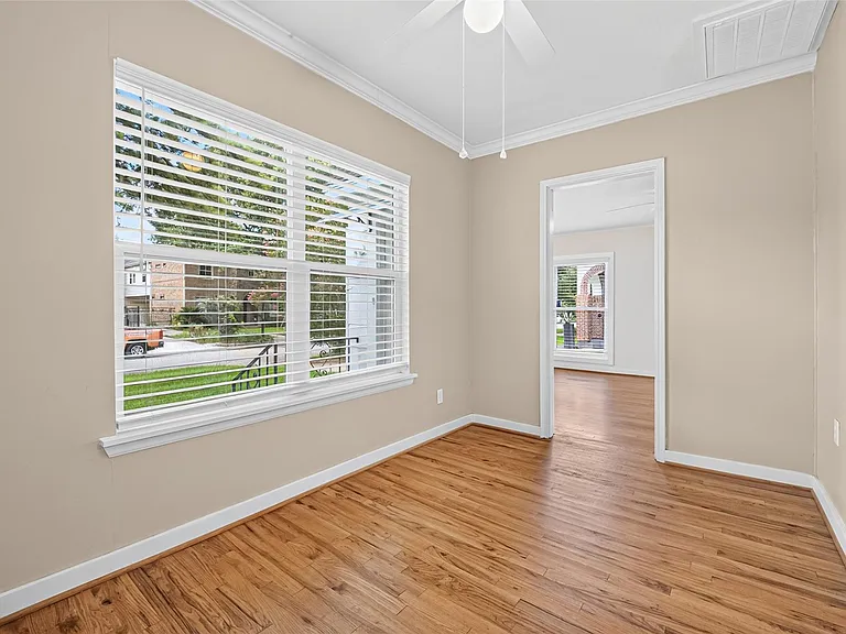 2406 Southgate Blvd — Photo 18