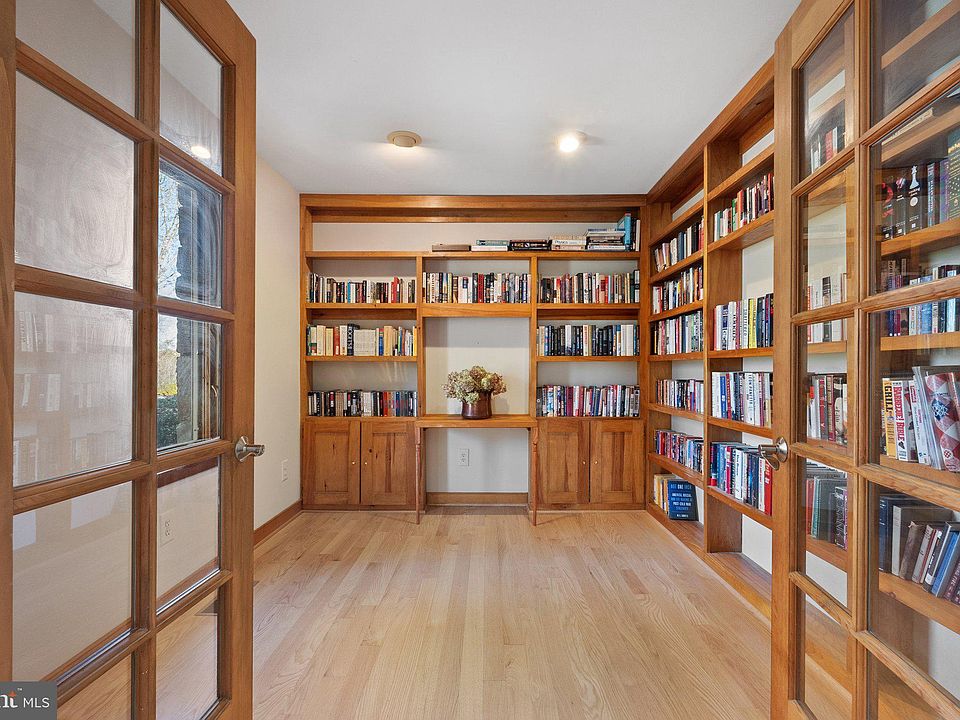 13167 Crest Hill Rd, Flint Hill, VA 22627 Zillow