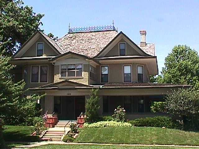 1st image of 1102 1st Ave
