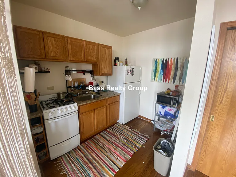 4806 N Kedzie Ave #107 — Photo 5