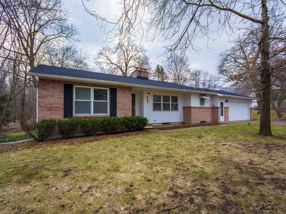 1st image of 8444 Courtland Dr NE