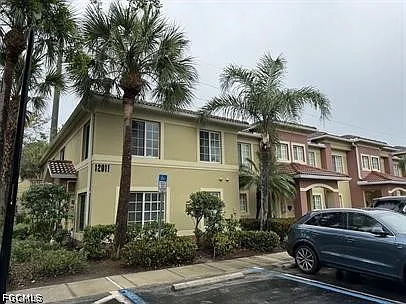 2 bed, 2.5 bath, 1457 sqft, $1,600 — Photo 2