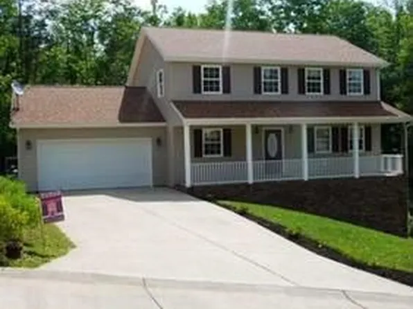 16 Rolling Oaks Ests, Saint Albans, WV 25177