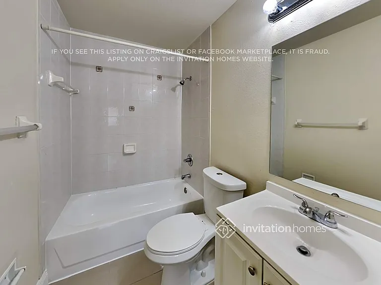 16099 SW 138th Pl — Photo 17