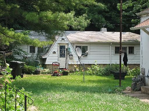 2nd image of 816 S 5th Ave