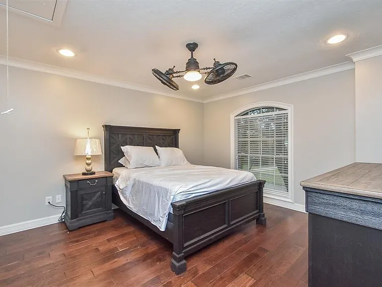 4526 Lakeside Meadow Dr — Photo 25