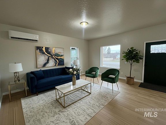 4th image of 405 N Fairfield St