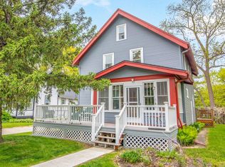614 S Silver Lake STREET, Oconomowoc, WI 53066