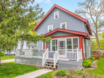 614 S Silver Lake STREET, Oconomowoc, WI, 53066