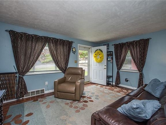 4th image of 6366 Crestview Dr