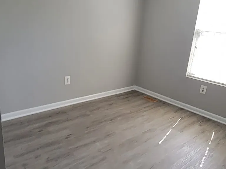 811 7th St NE #2 — Photo 9