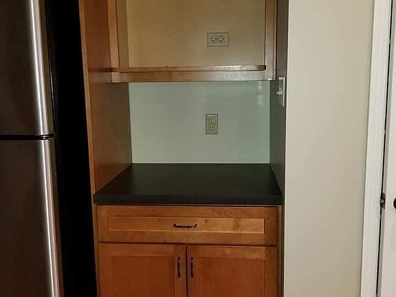 3rd image of 500 W State St APT 2