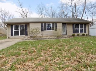 5209 Pine Ridge Dr, Godfrey, IL 62035