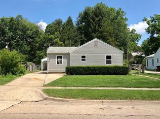 404 Hessel Blvd, Champaign, IL