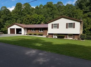 460 McKees Creek Rd, Summersville, WV 26651