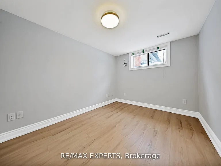 934 Beechwood Ave #LOWER — Photo 16