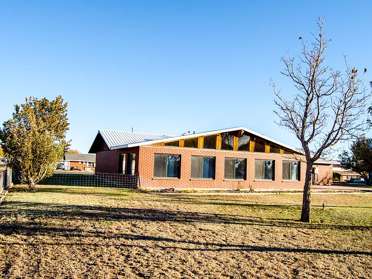 25 W Maverick Ln — Photo 23