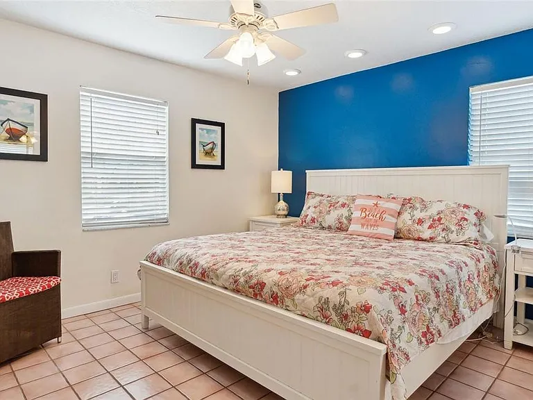 301 Van Buren St #101D — Photo 8