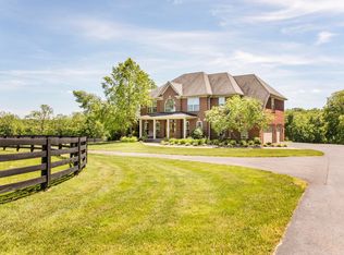 1060 Bluegrass Pkwy, La Grange, KY 40031