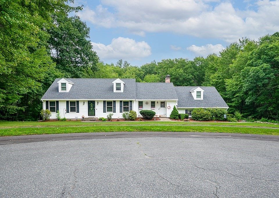 1st image of 240 Meadow Wood Dr