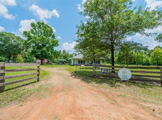 1003 Ellisor Rd, New Waverly, TX 77358
