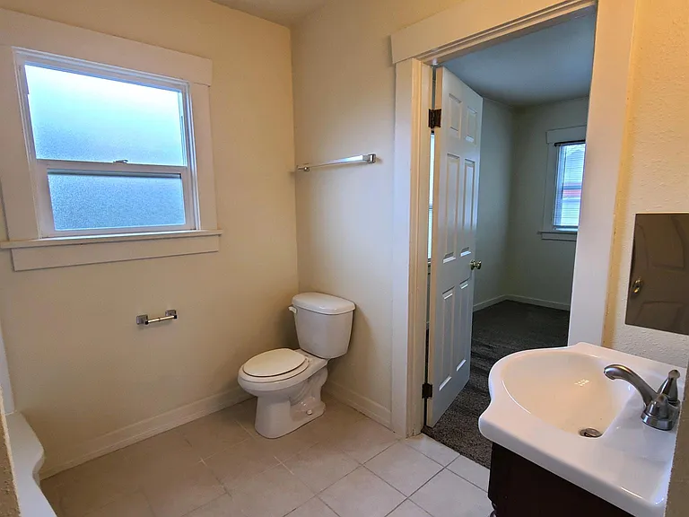 1511 Olympic Hwy S — Photo 11