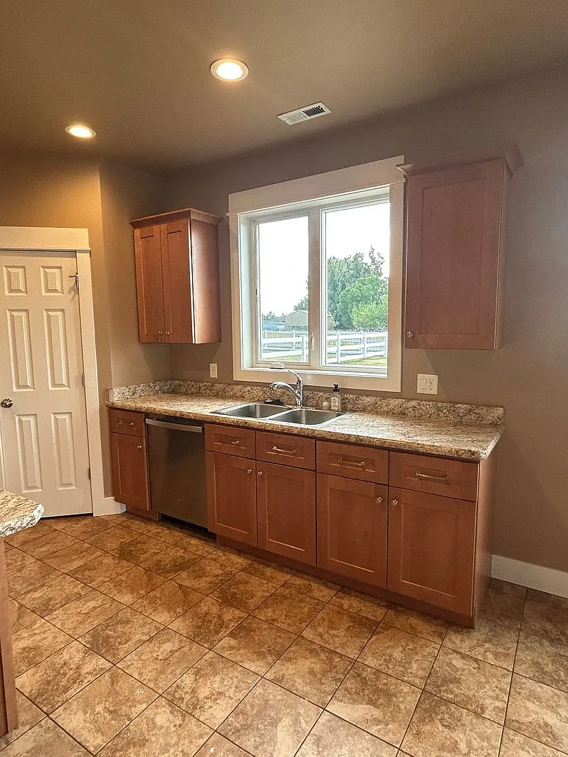 Rare Horse Property in Billings Heights 4BD Home on 2 Irrigated Acres! — Photo 3