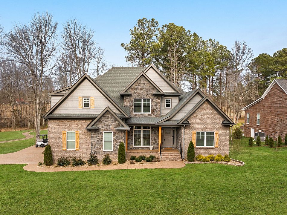 1st image of 534 Country Club Dr