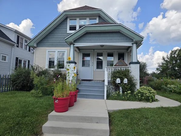 420 Marquette Ave #1/2, South Milwaukee, WI 53172