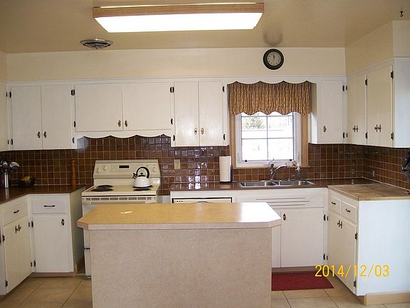 4th image of 815 S 18th St