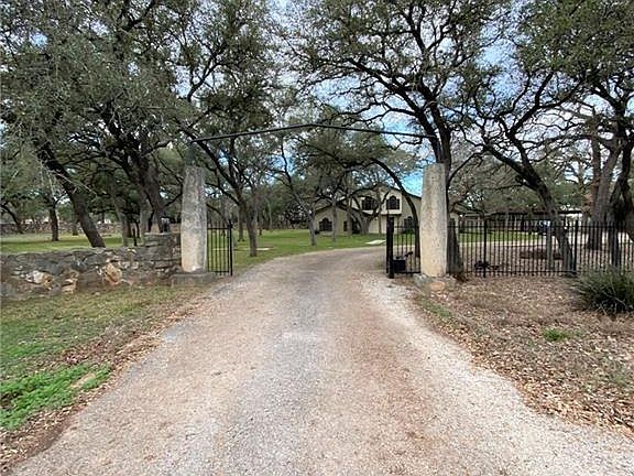 5th image of 13500 Tierra Dr