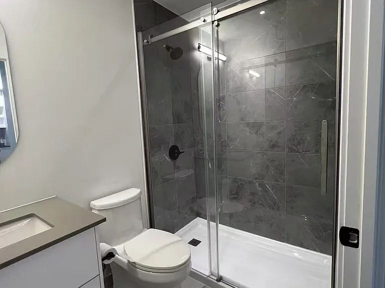 560 Rideau St #522 — Photo 13