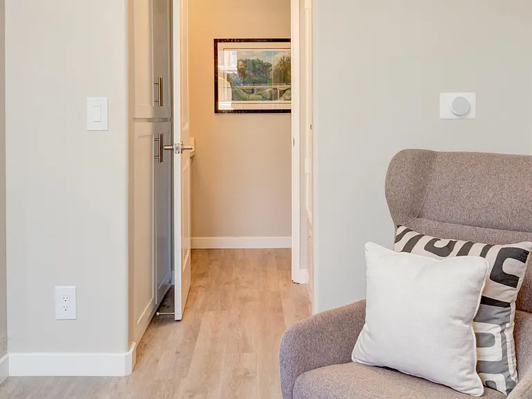 River Ranch Townhomes & Apartments — Photo 57