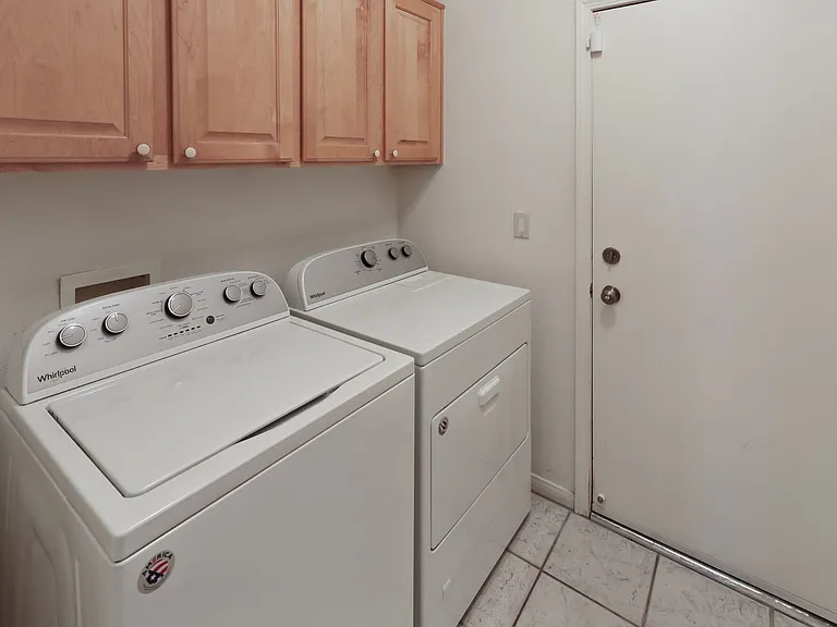 9892 Vermillion Cliffs Ave — Photo 18