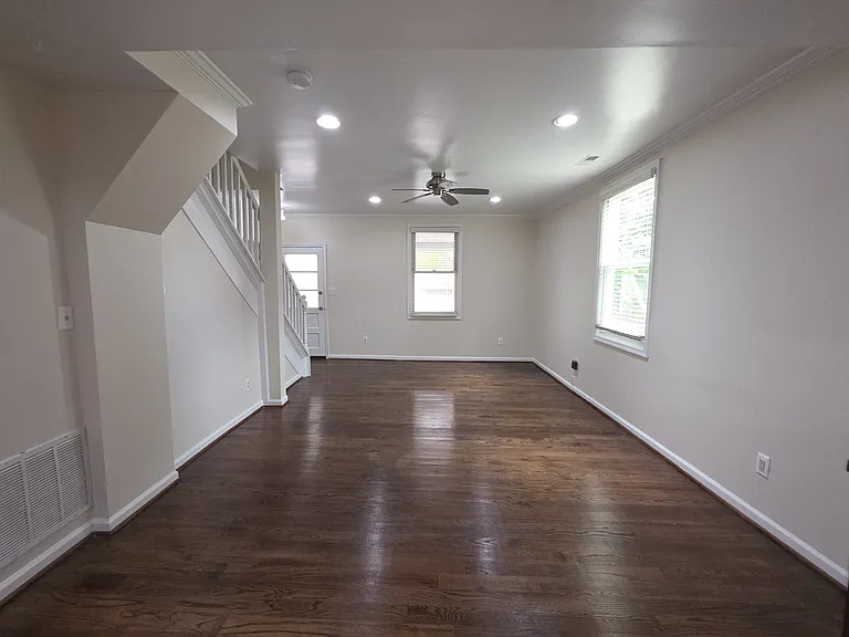 7516 Main St — Photo 6