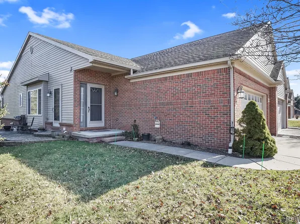 801 Chelsea Ridge Ct, Howell, MI 48843