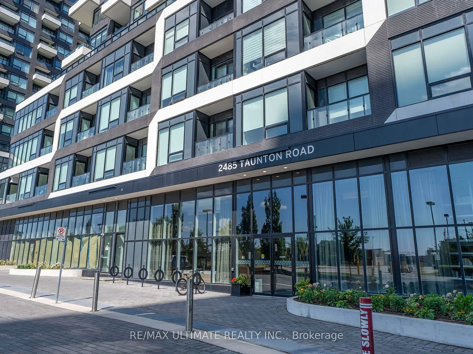 2 bed, $2,400 — Photo 2