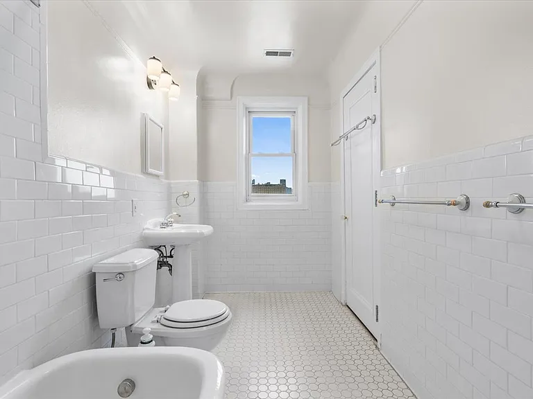 2900 E Jefferson Ave #C3 — Photo 27