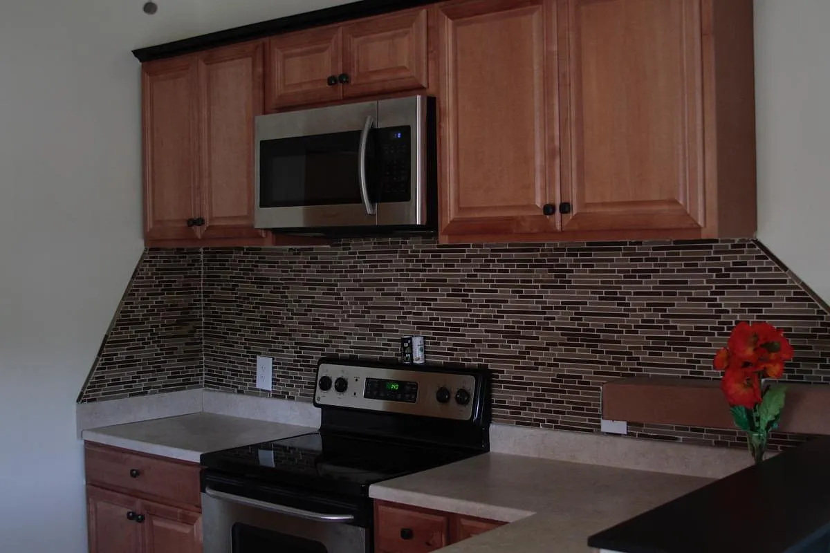 4 bed, 2500 sqft, $1,600 — Photo 4